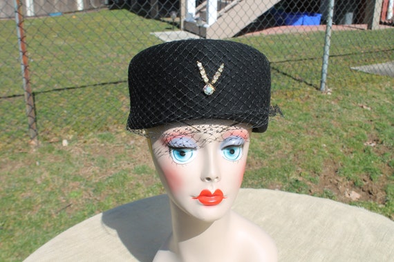 Felted Wool Black Pill Box Hat With With Rhinestones and Net  display picture 1