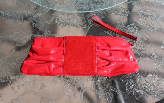Red Shiny Faux Leather Wristlet / Clutch Purse / … - image 2