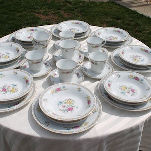 Five Piece Plate Setting Service for Eight Liling China, Yung Shen  in the Ling Rose Pattern