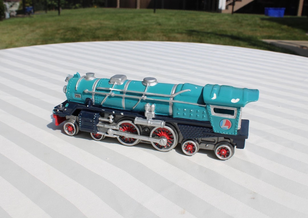 Collectible 1991 Avon Lionel Train - 1931 No 400E Blue Comet Locomotive ...