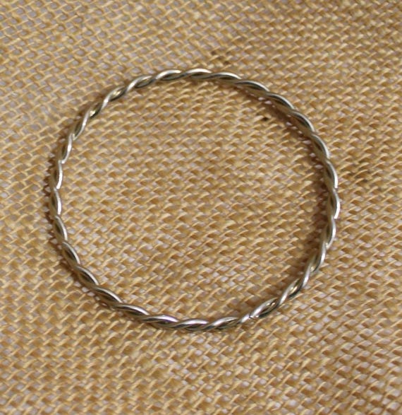 Thin Silver Tone Twisted with Flat Surface Metal … - image 6