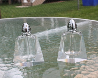 Clear Glass Diamond Shaped Salt and Pepper Shakers - Danish Modern Glass Salt and Pepper Shakers