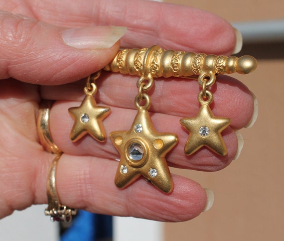 Gold Tone Bar Pin / Brooch with Drop Stars and Rh… - image 1