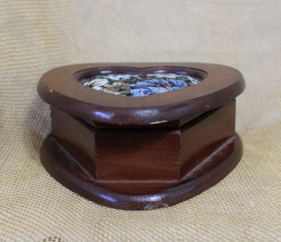 Small Heart Shaped Wooden Jewelry Box with Tapest… - image 5