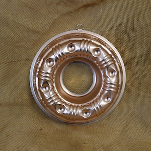 Copper Round Wreath Wall Hanging / Mold / Jello Mold - Ring Jello Mold - Circle Jello Mold