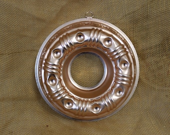 Copper Round Wreath Wall Hanging / Mold / Jello Mold - Ring Jello Mold - Circle Jello Mold