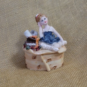 Ballerina  Ring Dish / Box  Figurine - Ballet Trinket Dish