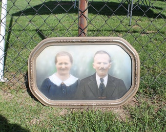 Vintage Picture in Bubble Frame of a Couple - Bowed / Curved / Convex Glass Frame - Bubble Picture