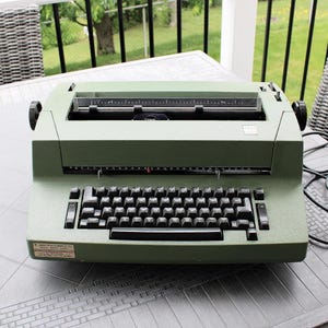 Electric Typewriter - Etsy