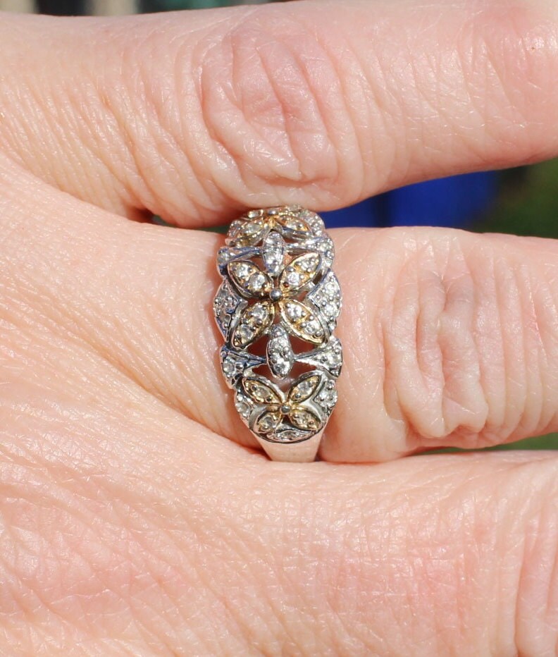 Ladies Faux Diamond Ring 825 Silver Setting - Flower CZ Ring
