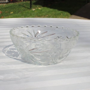 Clear Glass Bowl by Hocking Glass Co. in Early American Precut Pattern (EPAC) / Star of David