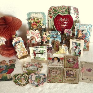 21 tarjetas vintage de San Valentín con diseño de panal de abeja, troqueladas, con corazones florales y cupidos para niños