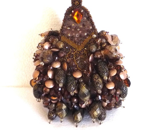 Mary Frances BOMBSHELL Handbag Extravagantly Bead… - image 5