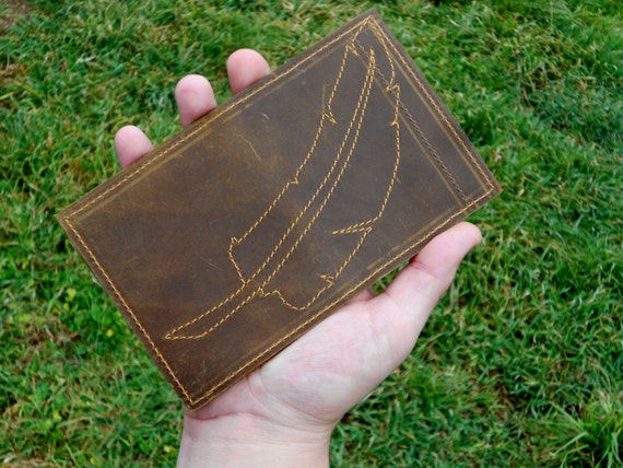 Antique Brown Oil Tanned Leather Wallet With Contrast Feather - Oil Tanned Leather Wallet Antique Brown Oil Tanned Leather Wallet With Contrast Feather - Oil Tanned Leather Wallet