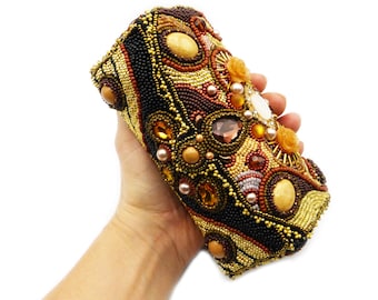 Kleine handtas, goud en bruin, clutch met riem, ta29