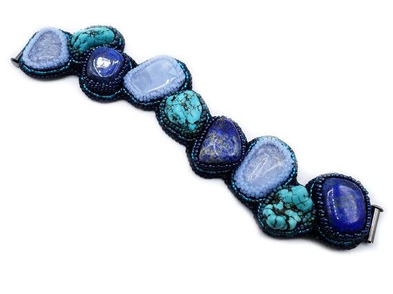 METAL BEAD BRACELET BROAD NAVY BLUE METAL BEAD BRACELET BROAD NAVY BLUE