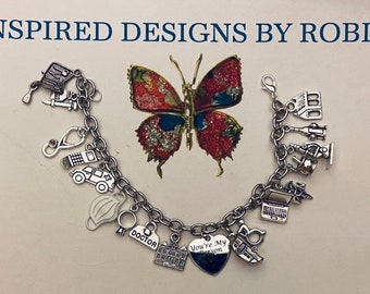 Grey&#39;s Anatomy Themed Charm Bracelet, Doctors on TV,  Grey&#39;s Anatomy Jewelry, TV show themed, Crazy about Grey&#39;s, Meredith Grey, Hospital