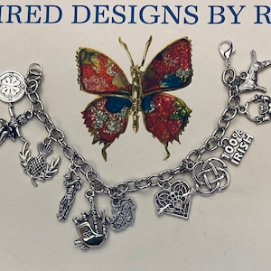 Ireland Themed Charm Bracelet, Everything Irish, Ireland Travel, Travel Charm Bracelets, Irish , Ireland Travel  Jewelry, Kiss me I&#39;m Irish