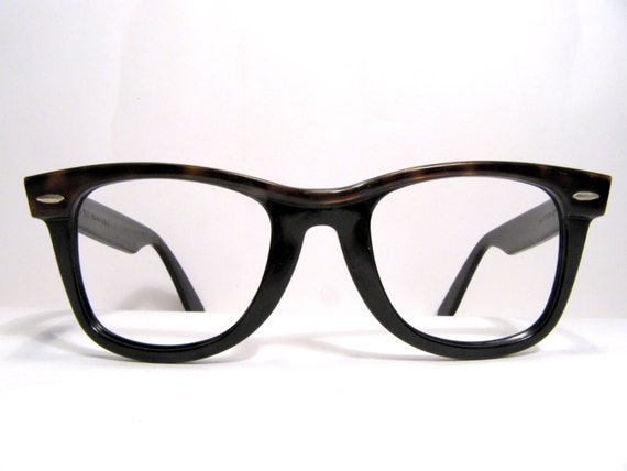 Ray Ban B&L Wayfarer frame vintage sunglasses 1980s tortoise black  softcase