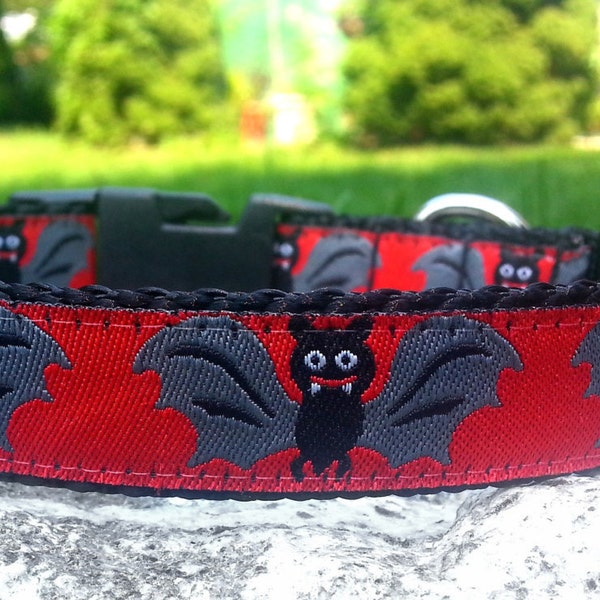 Bats 3/4 Inch Width Dog Collar