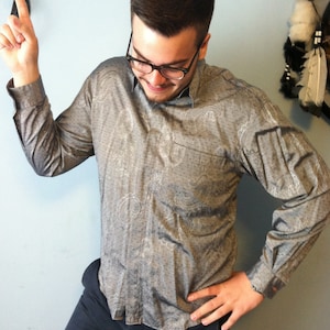 Vintage Silver Metallic Paisley Long Sleeved Button Down Shirt