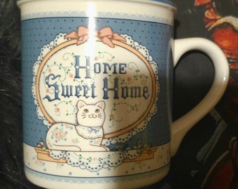 Vintage 1989 Fabrizio Home Sweet Home White Cat Coffee Mug Ceramic Enesco Floral