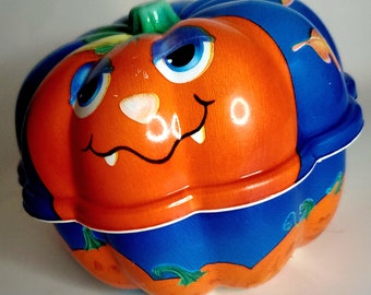 Vintage American Greetings Corporation Pumpkin Faces 2pc Plastic Container Vintage Halloween Made in the U.S.A Jack - o - Lanterns Dish