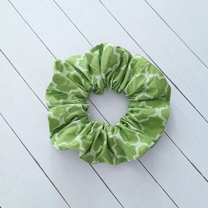 Moroccan, Spring, Scrunchie, Green, Green quatrefoil, quatrefoil, Green Scrunchie, Hair tie, Elastic, Hair, Hair Do