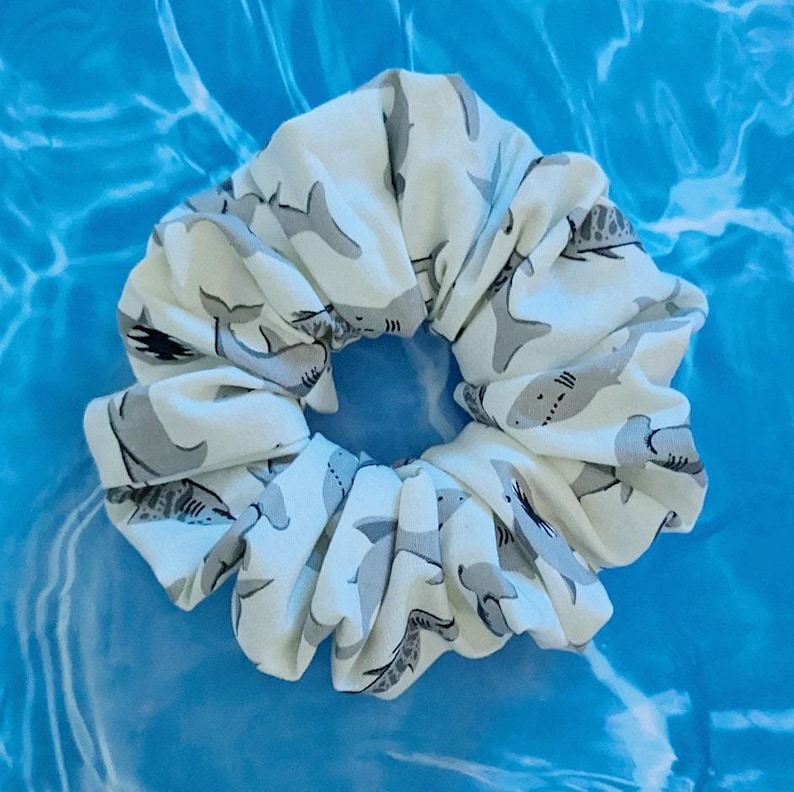 Shark Hair Scrunchie Cute Accessory Beach Style Elastic Band Marine Animal Ocean Theme Summer Fashion Gray Aquatic Tie Design Handmade bild 10