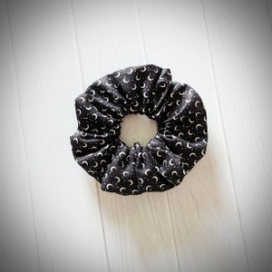 Black Halloween Moon Scrunchie | Spooky Scrunchie | Bachelorette Party | Bridesmaid Gifts | Halloween Scrunchie | Fall Scrunchie Gifts |