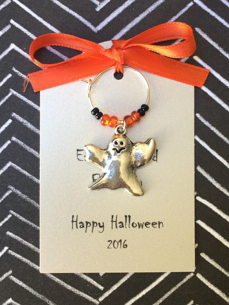 50-95 Custom Halloween Themed Wine Charm Favors Halloween Party Favors