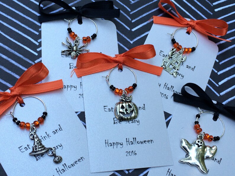 50-95 Custom Halloween Themed Wine Charm Favors Halloween Party Favors
