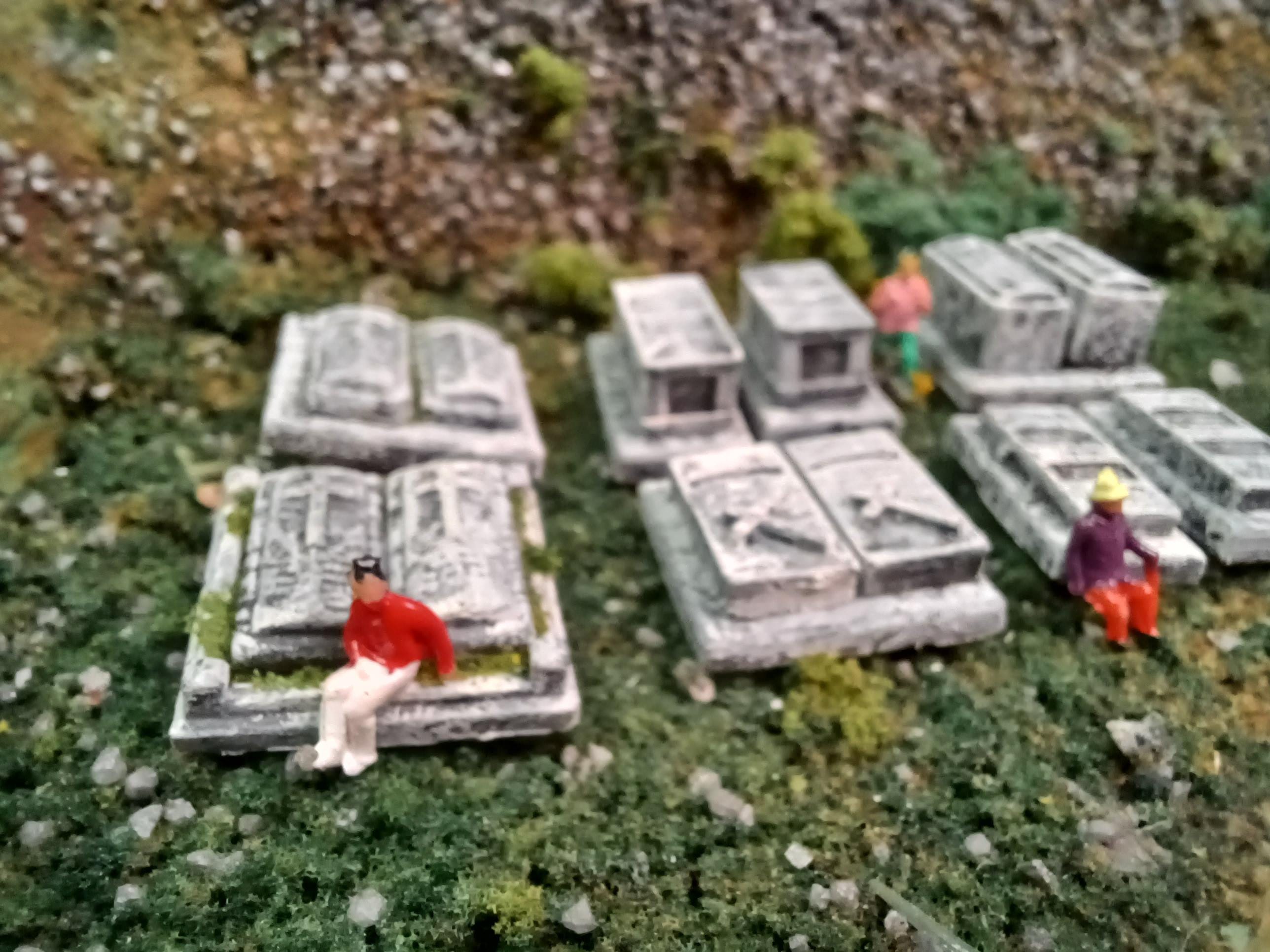 N Scale / Church Graveyard / 1:160 / 20 Pcs / Cemetery / Tombs Set ...