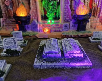 Spooky Town /  Department 56 / O Scale / 1:48 / Jackson / Hip Tombs / Cemetery / Graveyards /
