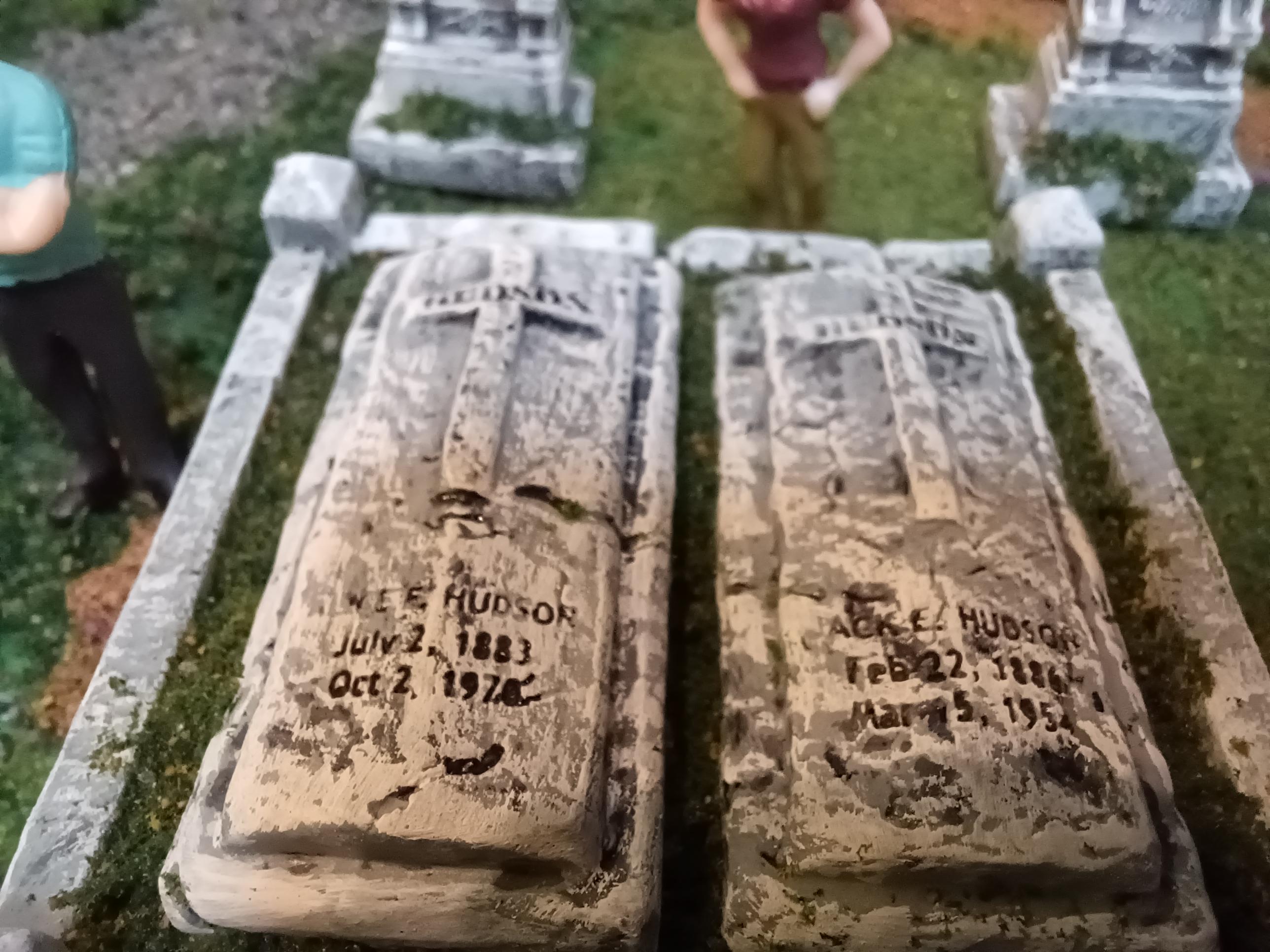 O Scale / Church Graveyard / 1:48 / Cemetery / Hudson Hip Tombs / Model ...