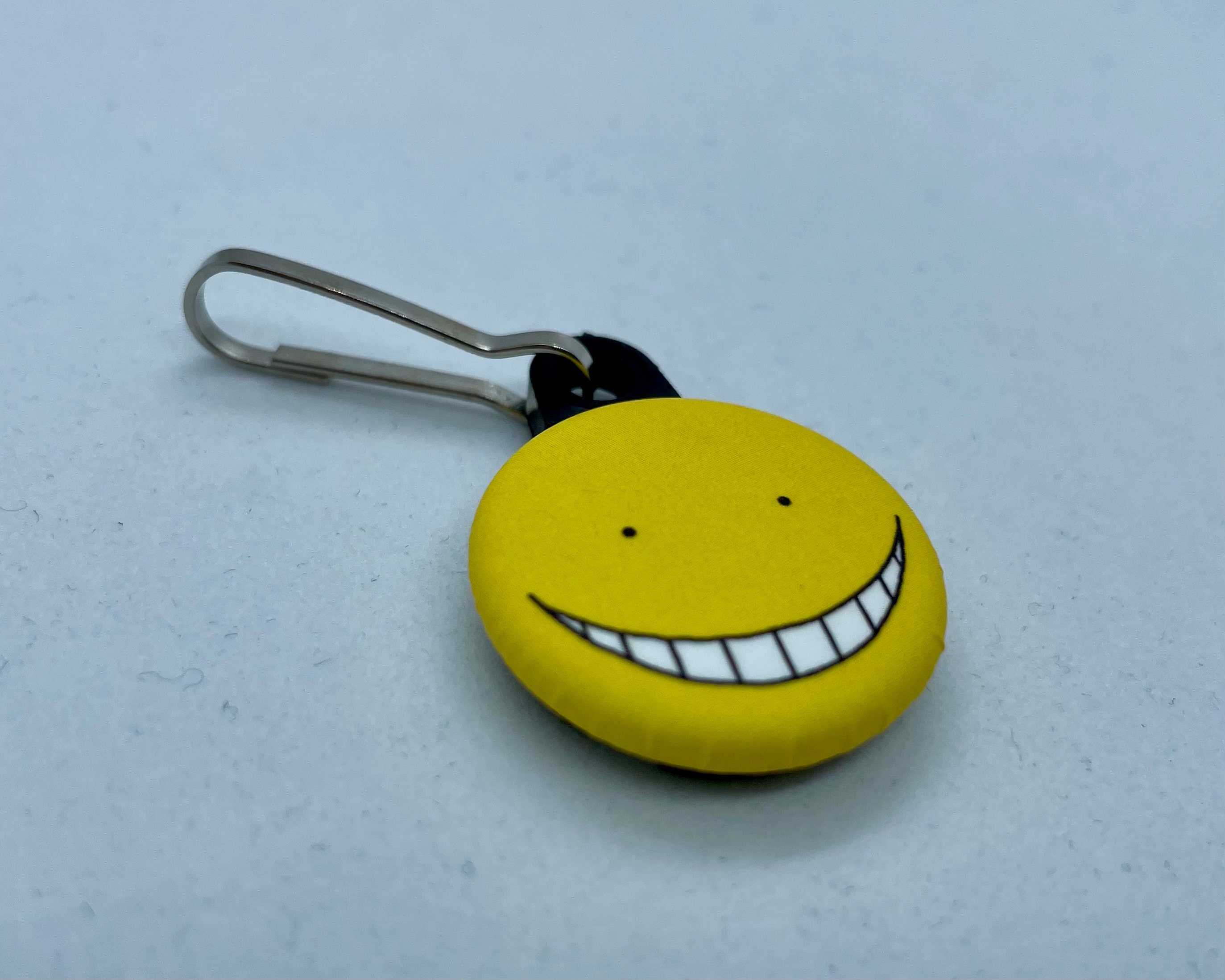 PORTE CLEF METAL ASSASINATION CLASSROOM KORO SENSEI VIOLET