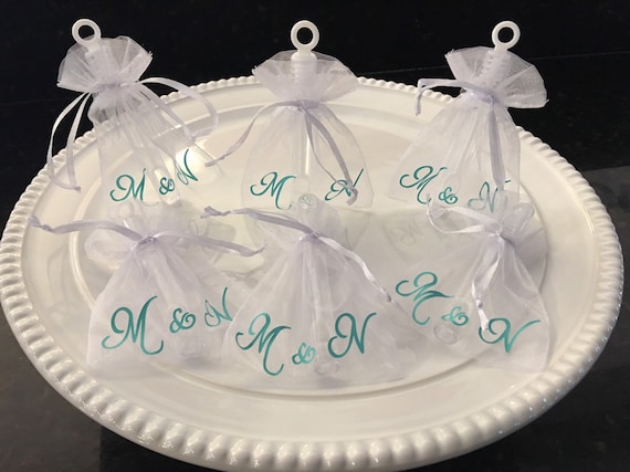 Personalized organza bag (BUBBLES NOT INCLUDED)
