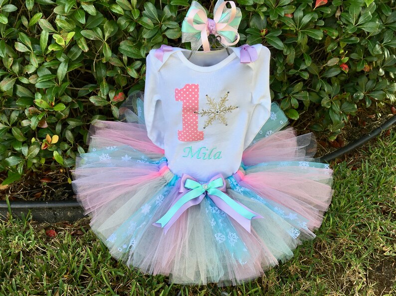 Hair bow Winter ONEderland Snowflake Birthday Girl Outfit- Onesie Pink Dot Number Lavender /& Silver Tutu Aqua Snowflake and Name Pink