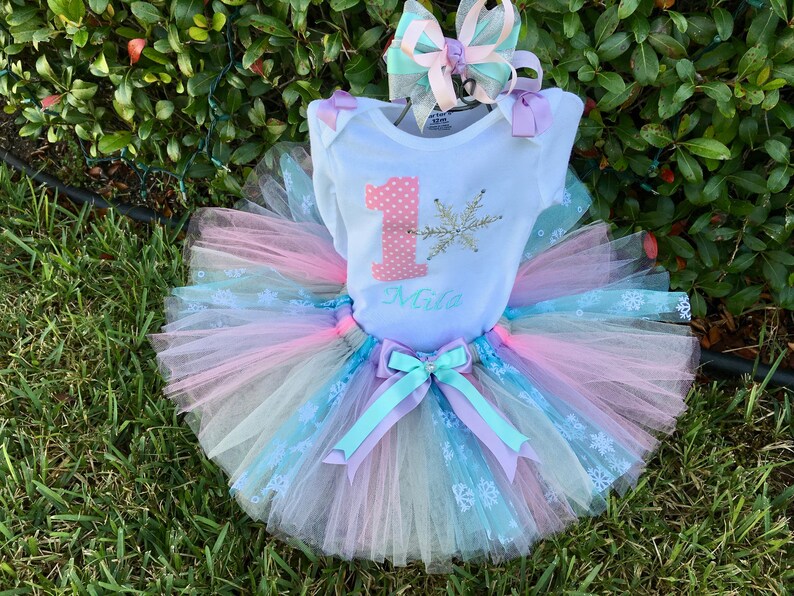 Hair bow Winter ONEderland Snowflake Birthday Girl Outfit- Onesie Pink Dot Number Lavender /& Silver Tutu Aqua Snowflake and Name Pink