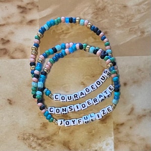 Inspirerende armband, aangepaste woordkralenarmband, gepersonaliseerde armband, naamarmband, bespaar 20% op 5