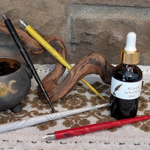 Ink & wooden dip pen bundle