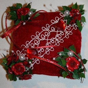 Ring Pillow Roses image 1