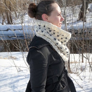 Fair Isle Heart Wool Cowl Scarf for Women Knitted Women Handmade Scarf Winter Clothing Gift for Her / The Ava Scarf image 7