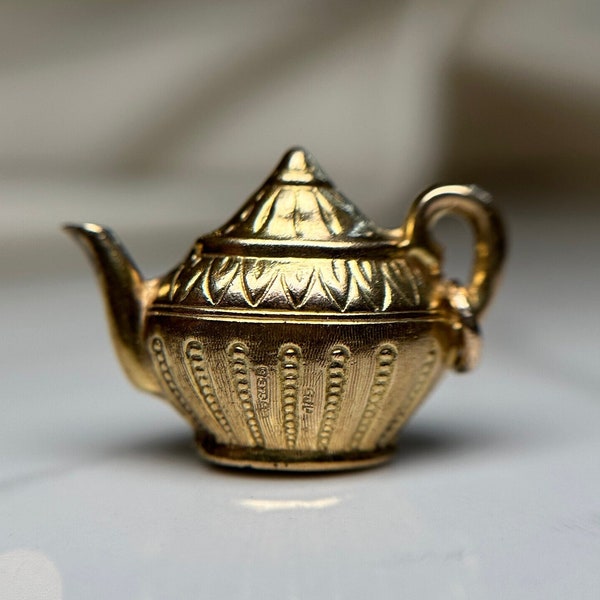 Estate 9KT Textured Teapot Charm, Hollow Detailed Etched Gold Teapot Pendant/Charm, Lightweight Tea Kettle Charm