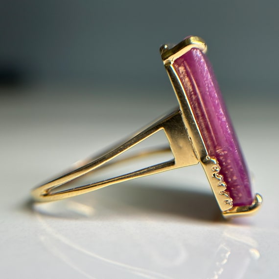 Purple Ruby Rectangle Flat Stone Ring, 18KT Yello… - image 4