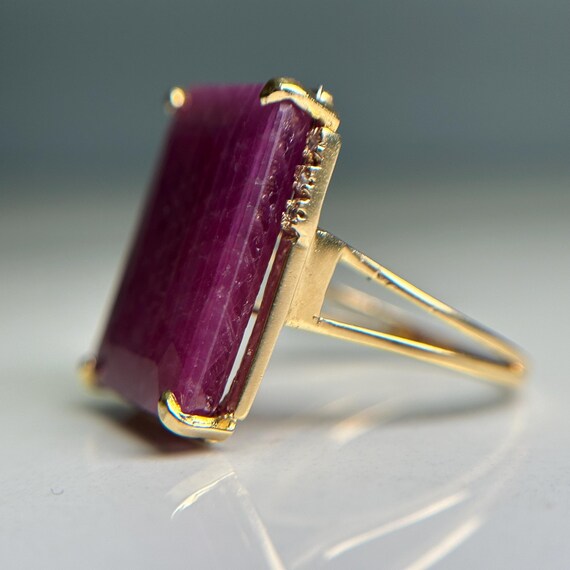Purple Ruby Rectangle Flat Stone Ring, 18KT Yello… - image 5