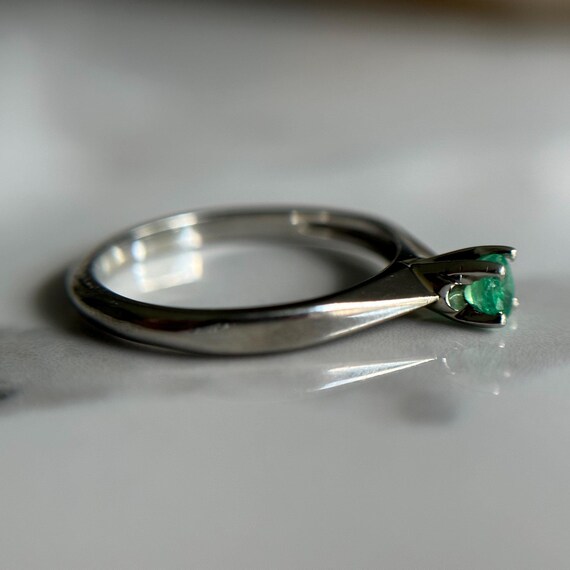 Small Emerald Stone Ring, Solitaire Green Stone R… - image 3