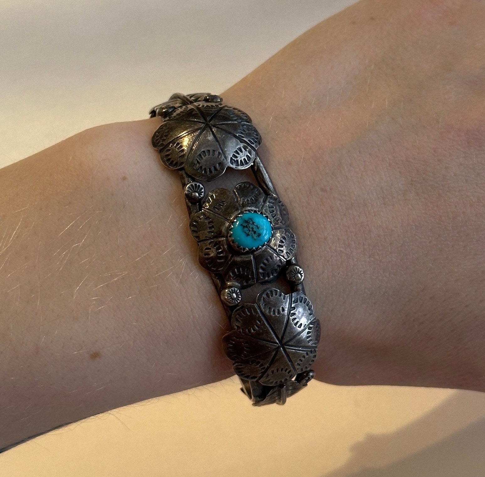Extremely Rare Vintage Native American Navajo 10kt Gold & Sterling Silver Turquosie Concho Belt Extremely Rare Vintage Native American Navajo 10kt Gold & Sterling Silver Turquosie Concho Belt