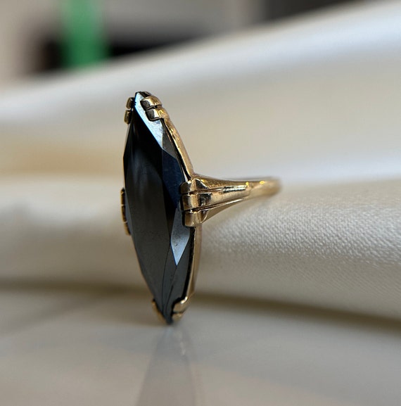 Vintage 10KT Hematite Ring, Large Marquise Cut Bl… - image 3