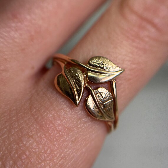14KT Solid Gold Leaf Ring, Three Leaf Design Fore… - image 2